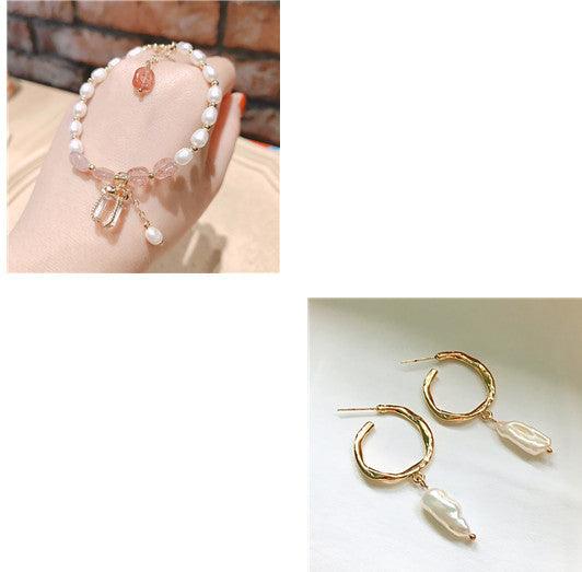 Flourishing Peach Blossom Baroque Pearl Bracelet | Daily Wear A