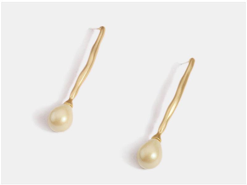 Simple Pearl Earrings | Party Wear