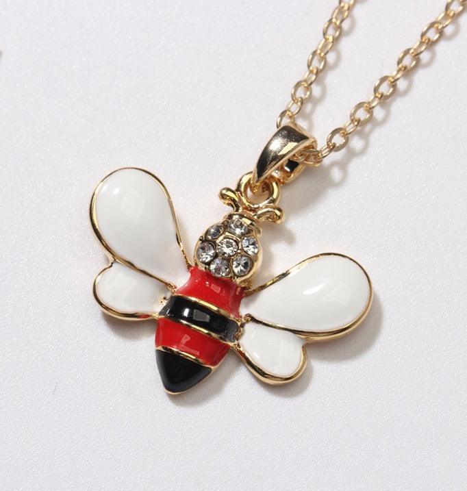 Summer Lady Bee Pendant Necklace