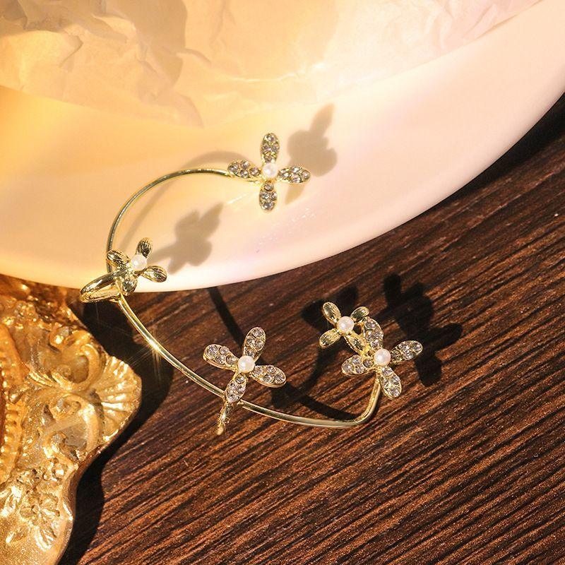 Sparkling Butterfly Ear Clips | Daily Wear Gold Right 1pcs