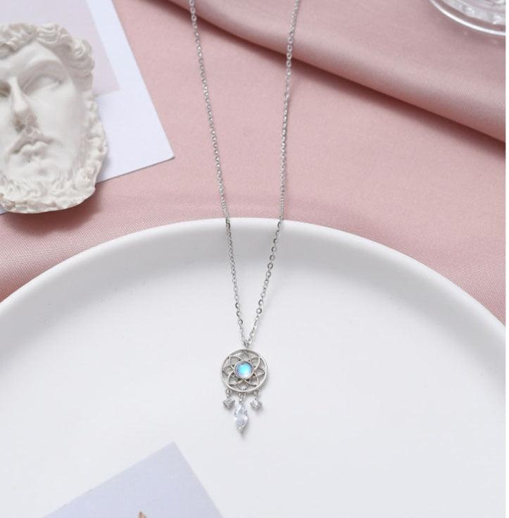 Retro Dream Catcher Pendant Necklace | Daily Wear