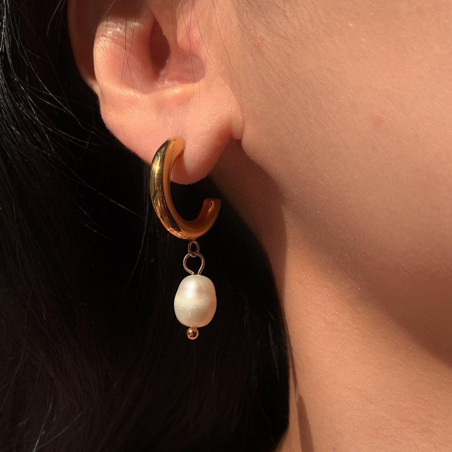 Korean Flower Pearl Earrings 2025