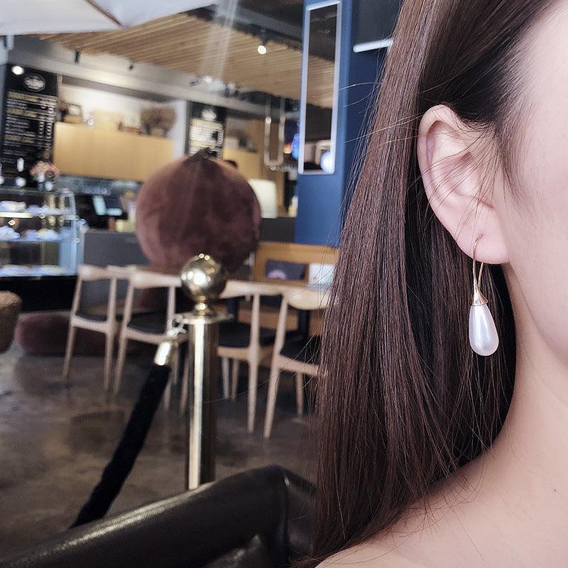 Waterdrop Pearl Earrings | Daily Wear 2025