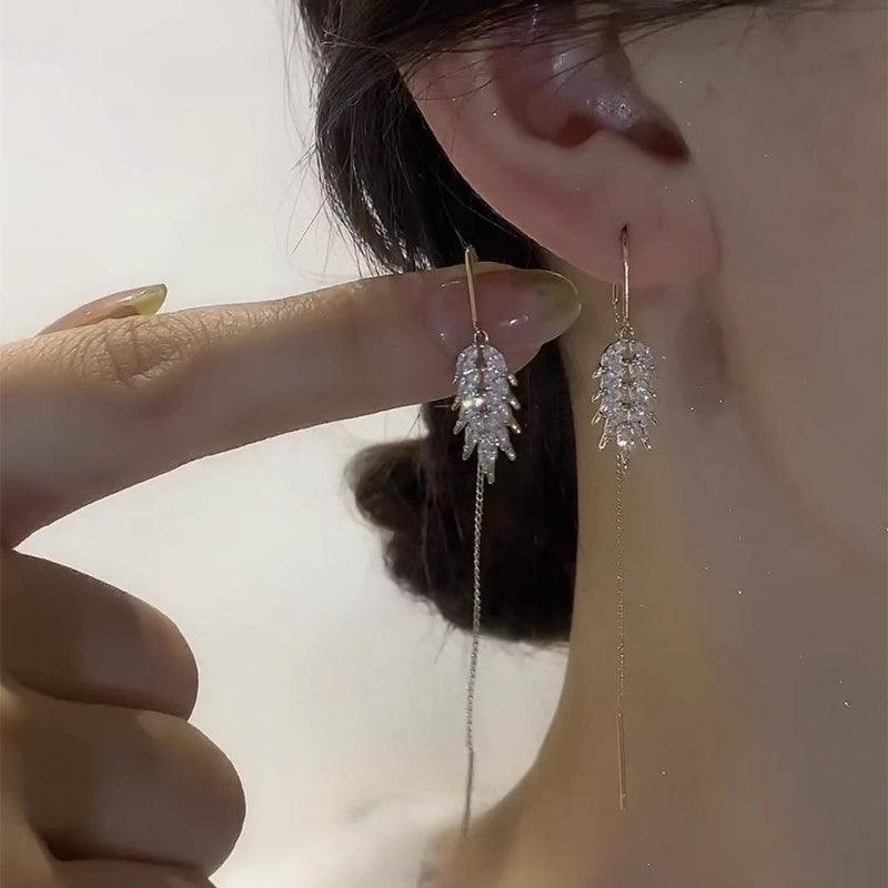 Descendants of the Rich Tassel Ear String Earrings