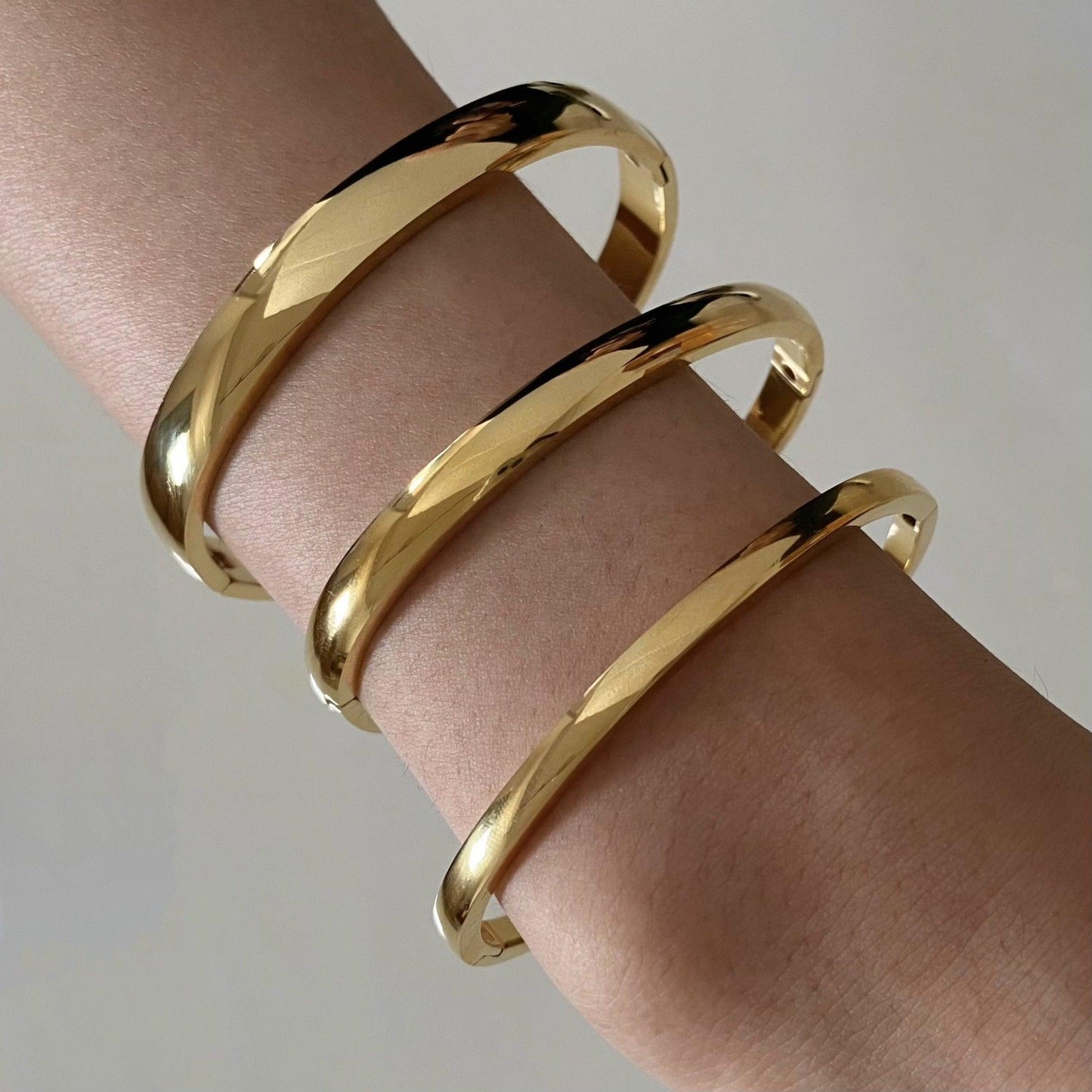 Retro Minimalistic Buckle Bracelet | Daily Wear