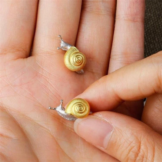 Snail Ear Studs Earrings Personality Design A Pair Gold