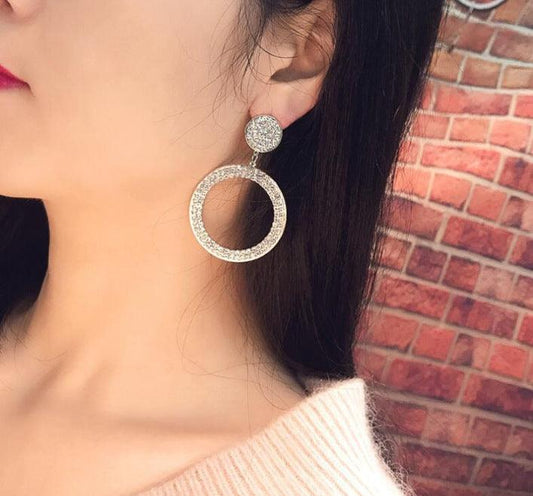 Exaggerated Circle Earring | Daily Wear