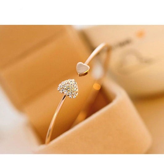 Unique Elegant Heart Bracelet | Daily Wear Golden Love