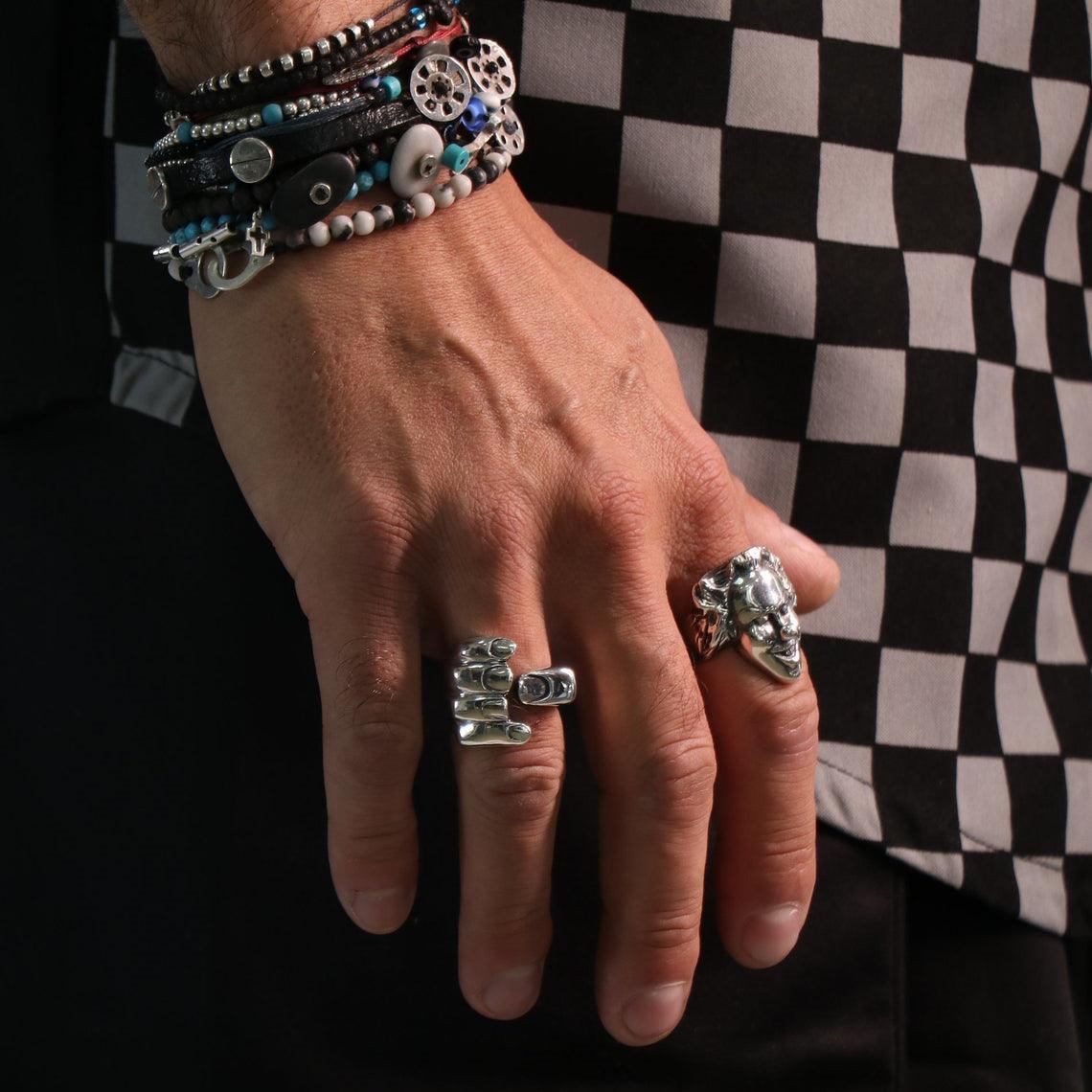 Gothic Carved Hand Ring | Party Jewelry