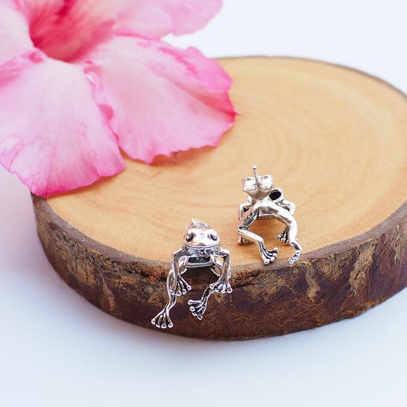 Cute Vintage Frog Earrings