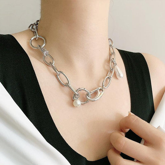 Elegant Niche Design Pearl Necklace | Party Wear