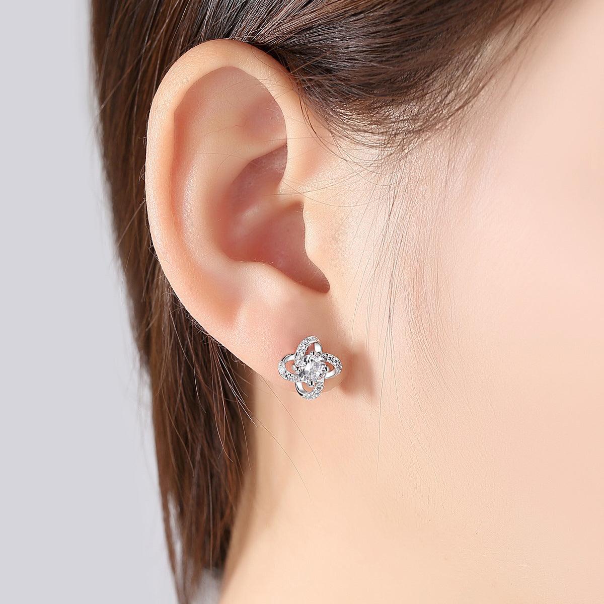 S925 Sterling Silver Stud Earrings Four-leaf Clover Design