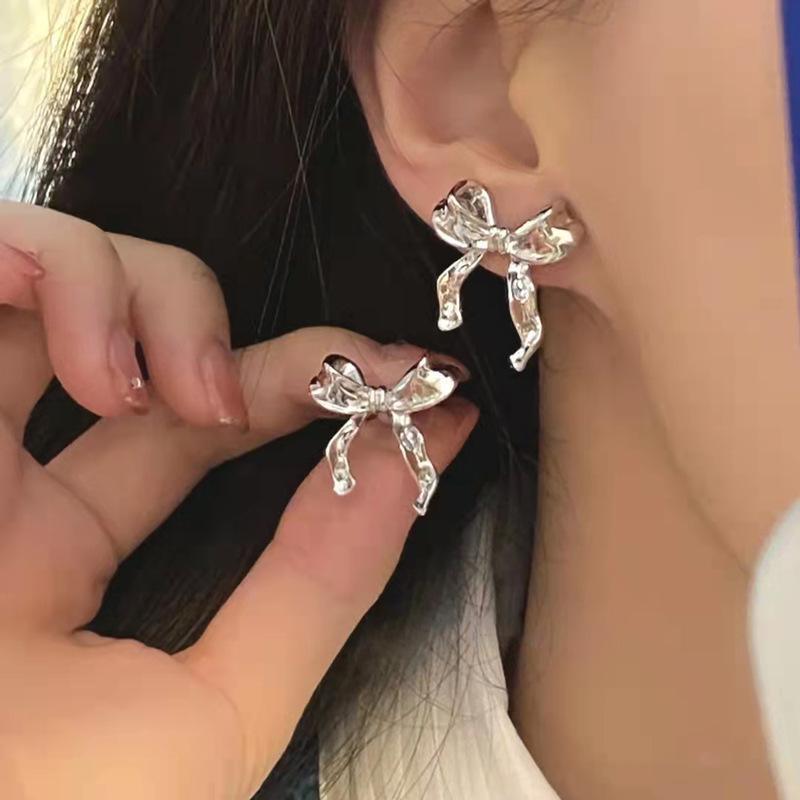 Simple Style Fashionable Bow Earrings | Party Wear