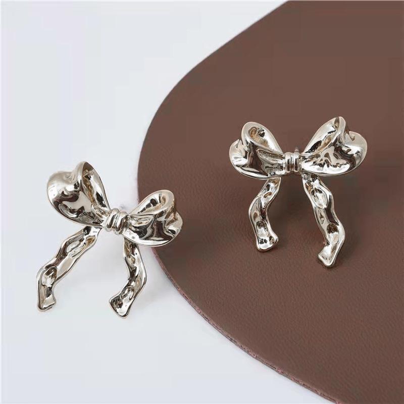 Simple Style Fashionable Bow Earrings | Party Wear