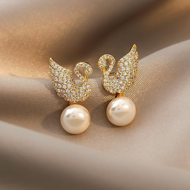 Needle Swan Studs | Daily Wear