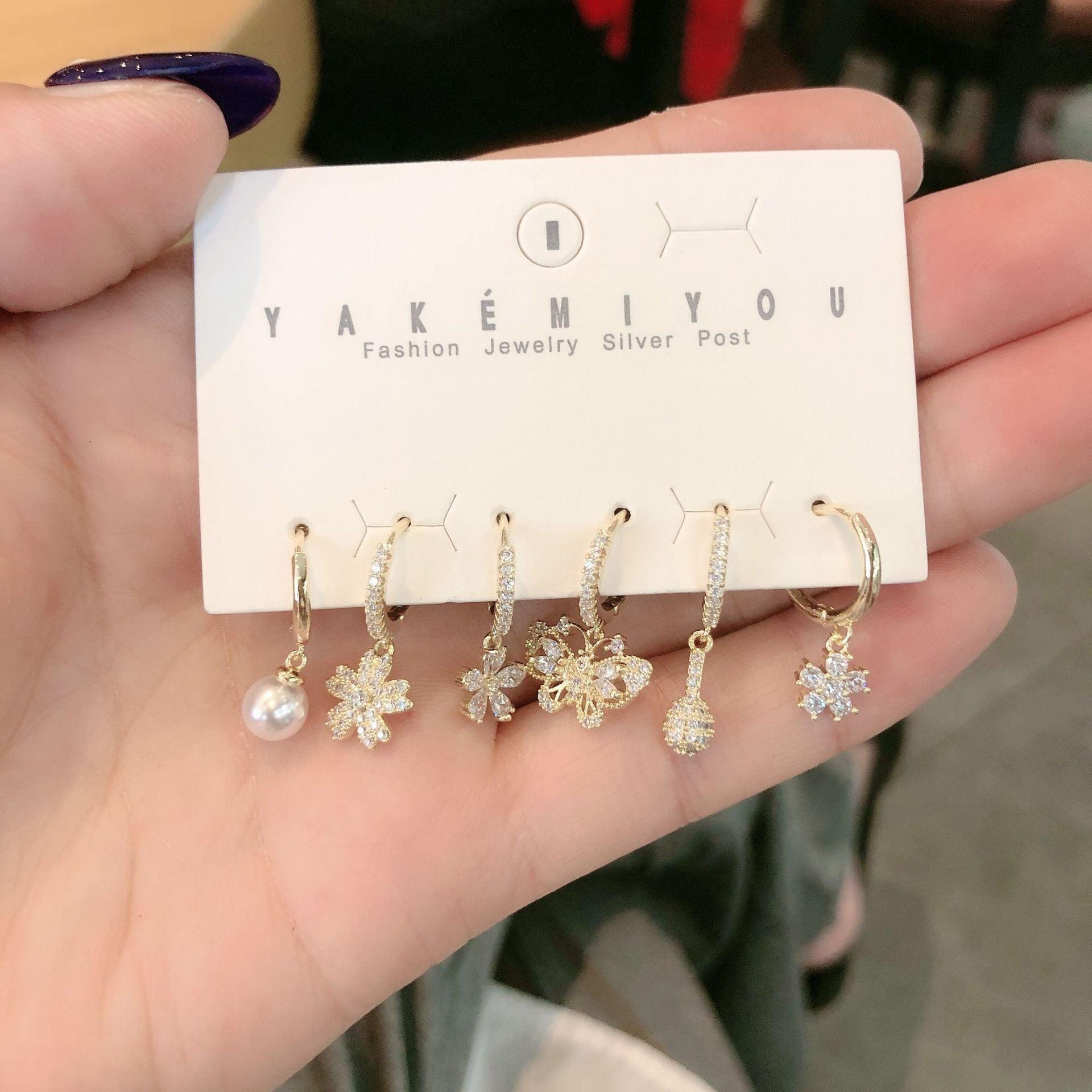 Butterfly Daisy Flower Earring | Daily Wear