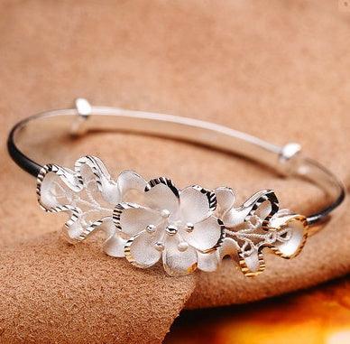 Vibrant Bauhinia Adjustable Bracelet | Daily Wear A
