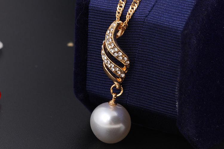 Timeless Pearl Stud Necklace Set