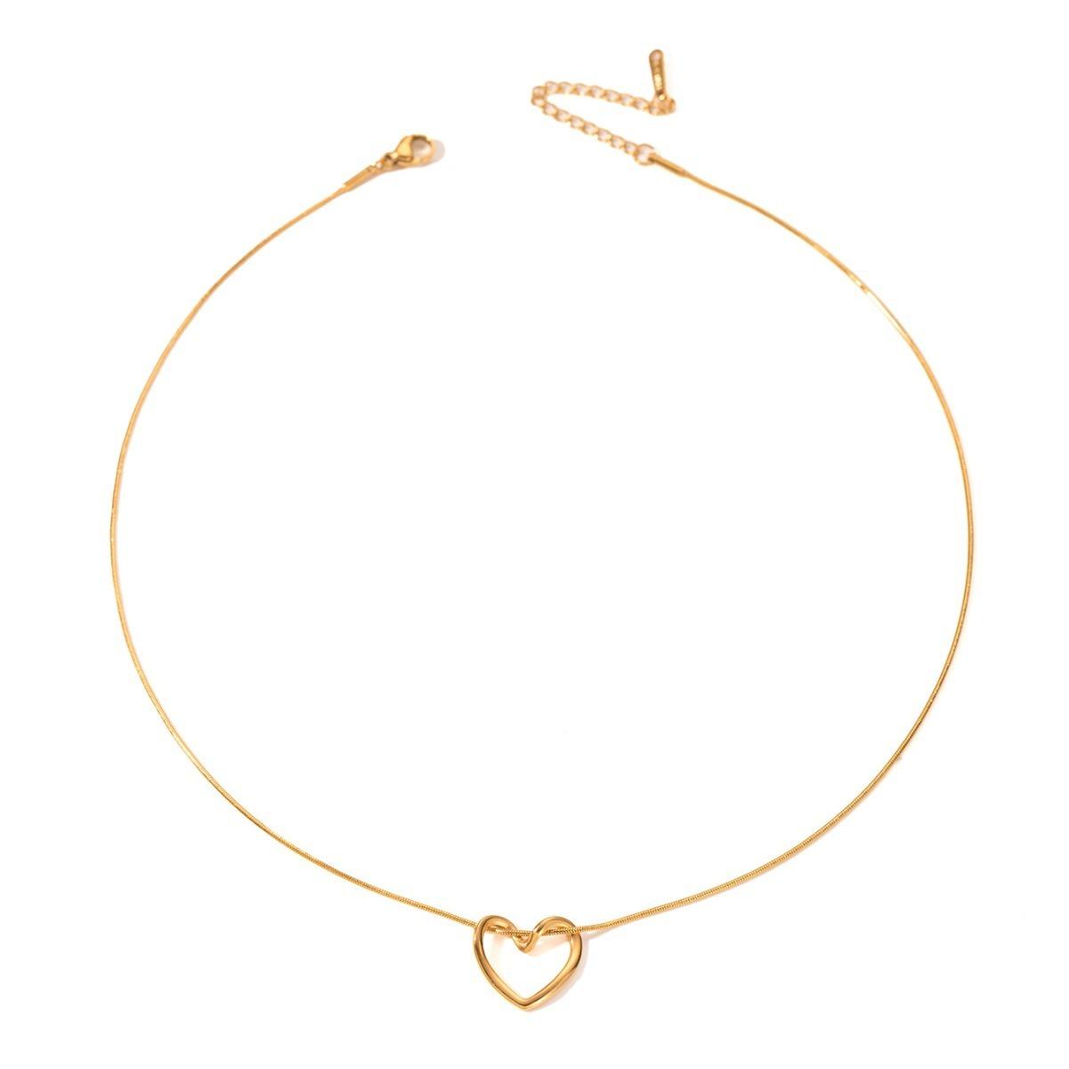 Twist Hollow Heart Necklace | Daily Wear