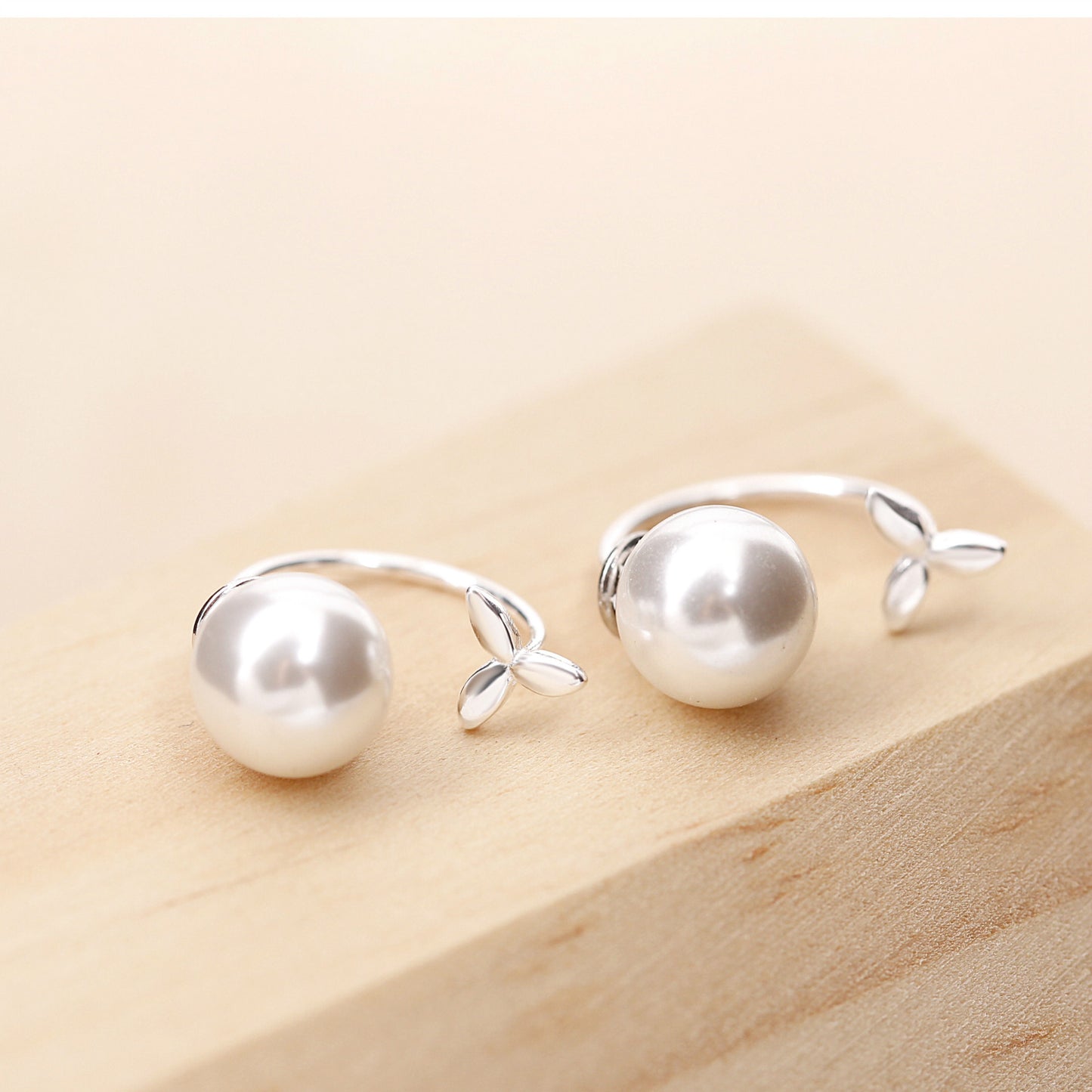 925 Sterling Silver Fashion Grass-Shape Studs | Daily Wear