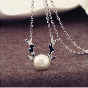 Small Elk Pearl Necklace