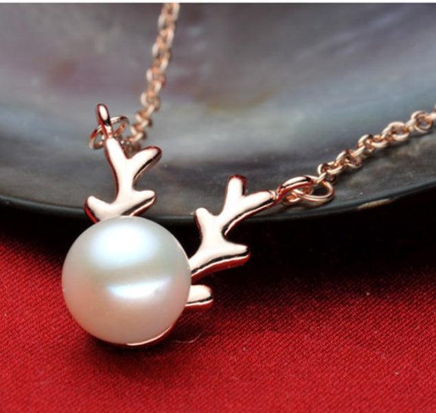 Small Elk Pearl Necklace Rose Gold