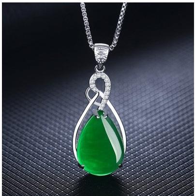 Green Chalcedony Agate Pendant Necklace in 925 Sterling Silver Green
