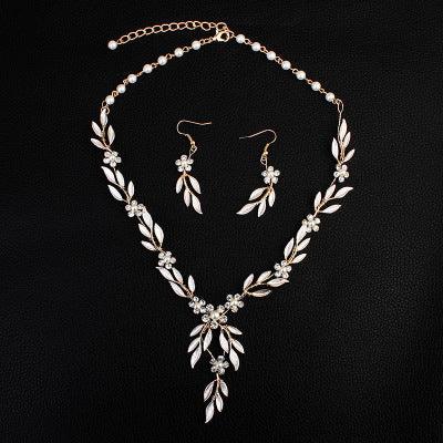 Bridal Jewelry Set with Earrings and Necklace Golden