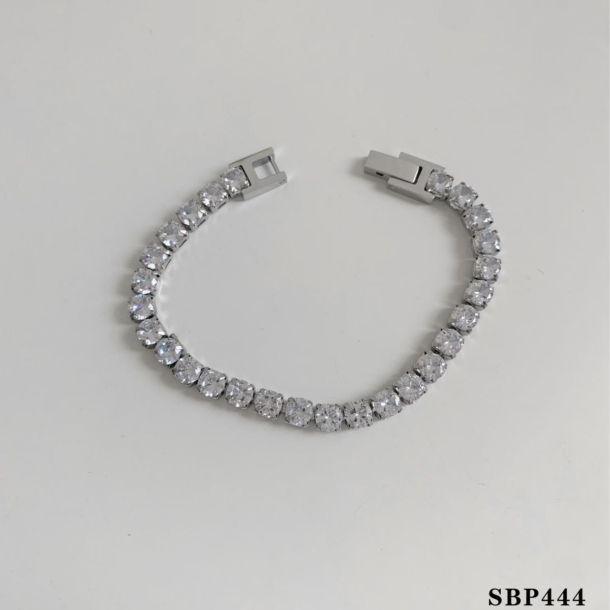 Retro Crystal Heart Shaped Bracelet | Daily Wear D