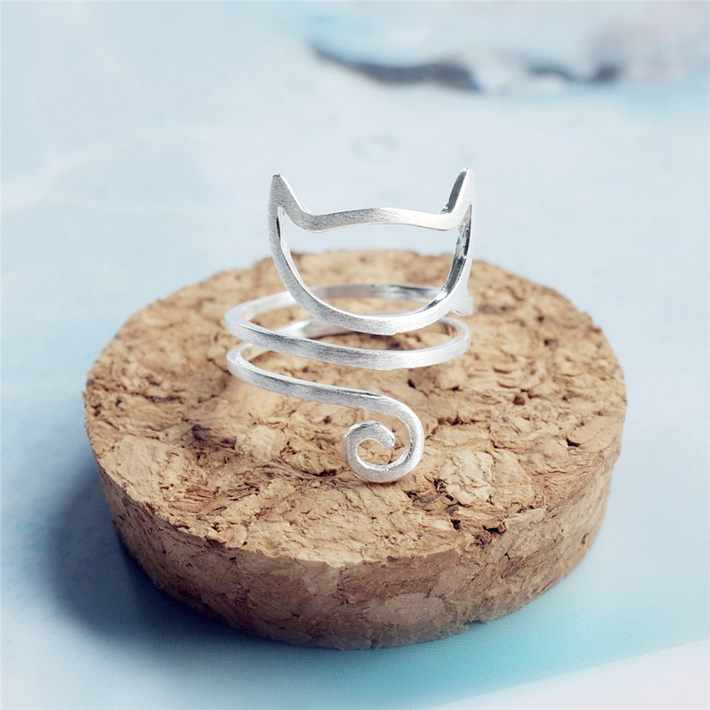 BoldlyBeautifuls handcrafted cat-themed ring – stylish gift for pet lovers