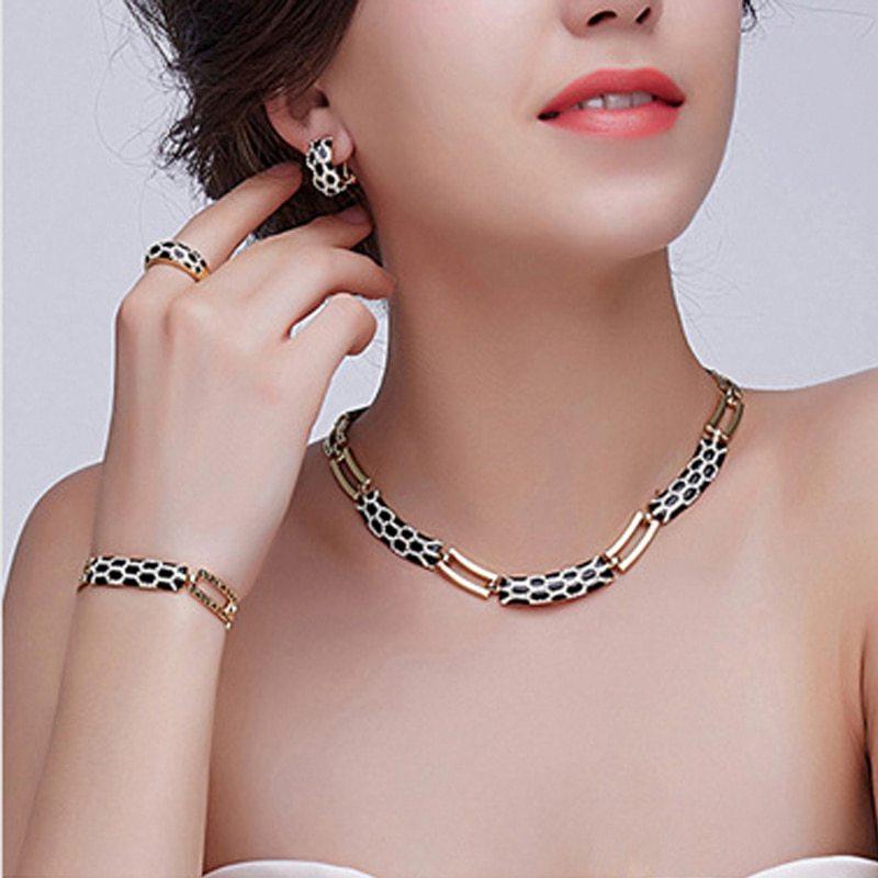 Korean Diamond Earring & Necklace Set | Fashion Wear