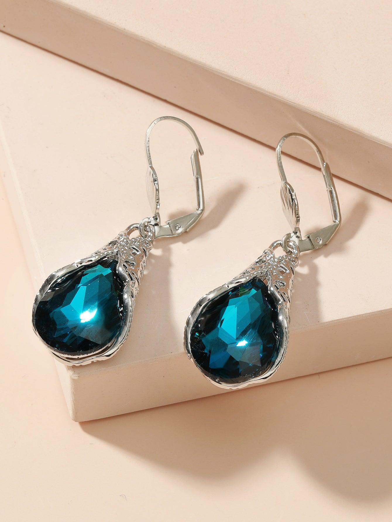 Elegant Water Drop Earrings | Daily Wear