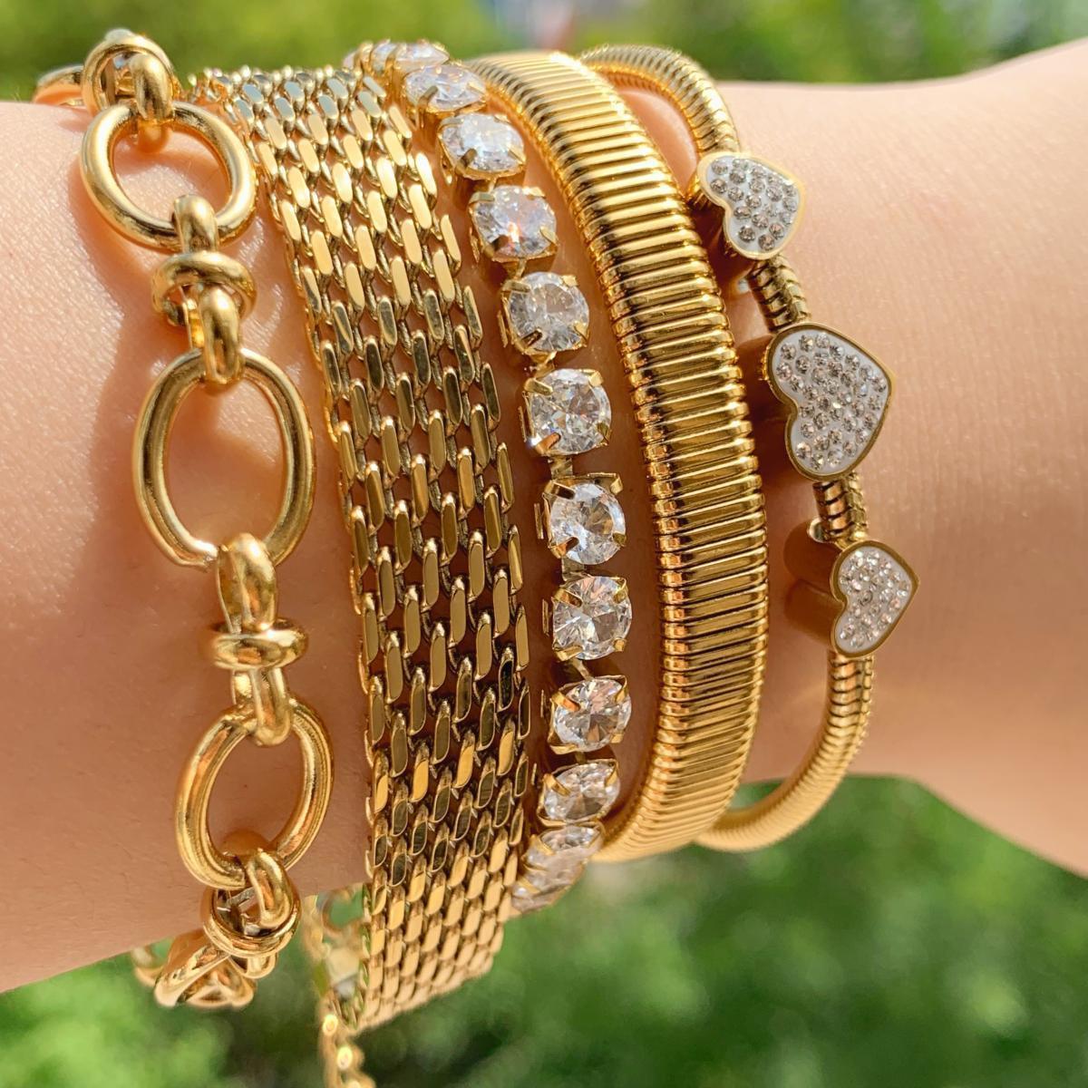 Retro Crystal Heart Shaped Bracelet | Daily Wear