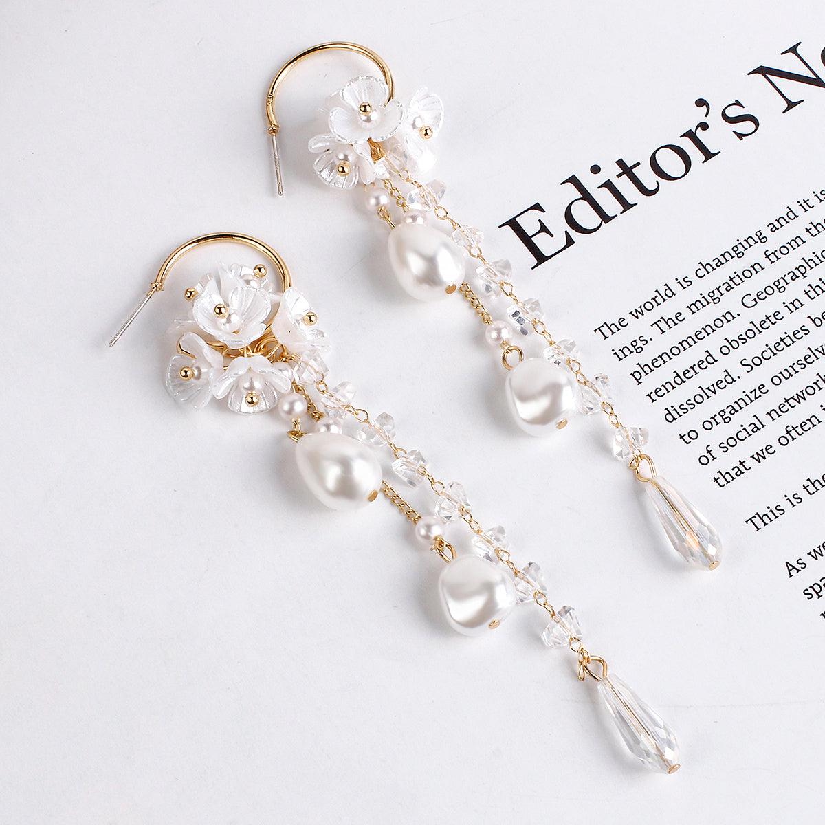 Korean White Flower Pearl Earrings White