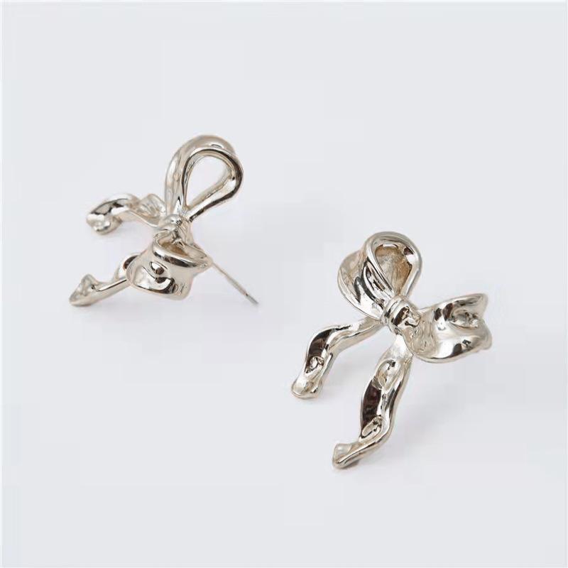 Simple Style Fashionable Bow Earrings | Party Wear