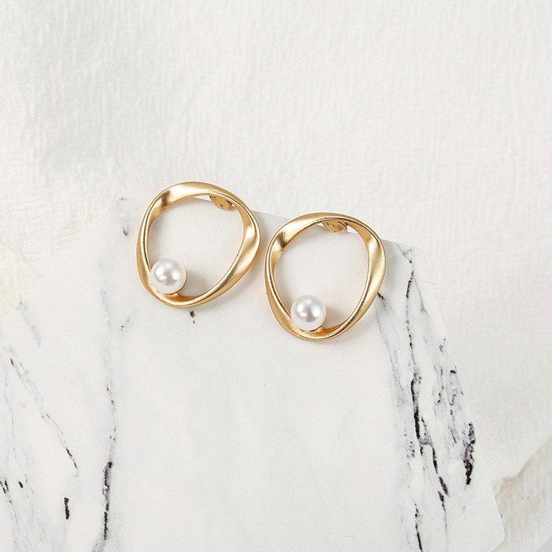 Unique Irregular Round Pearl Earrings