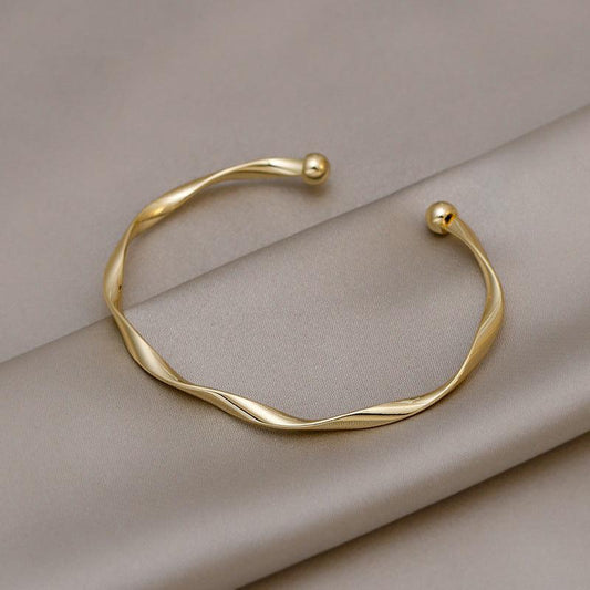 Ins Tide Twisted Elegant Fashion Bracelet | Fashion Wear Gold