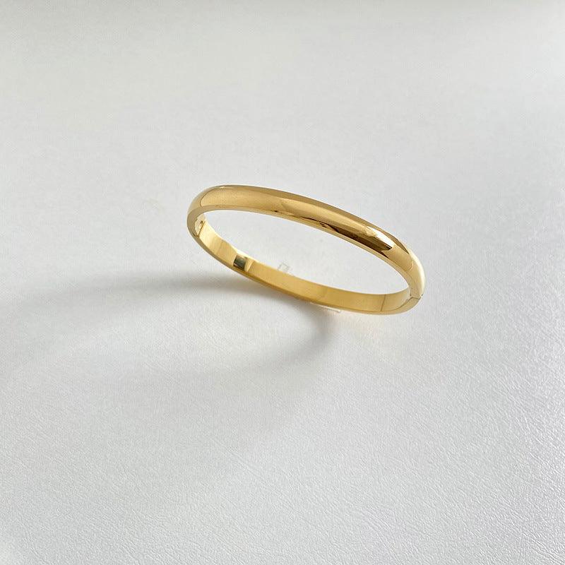 Retro Minimalistic Buckle Bracelet | Daily Wear 6mm Gold