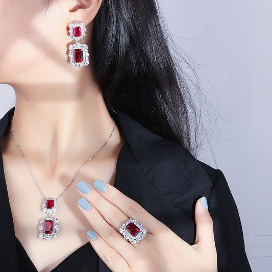 Pearl Studs, Levelup Your Beauty In 2025