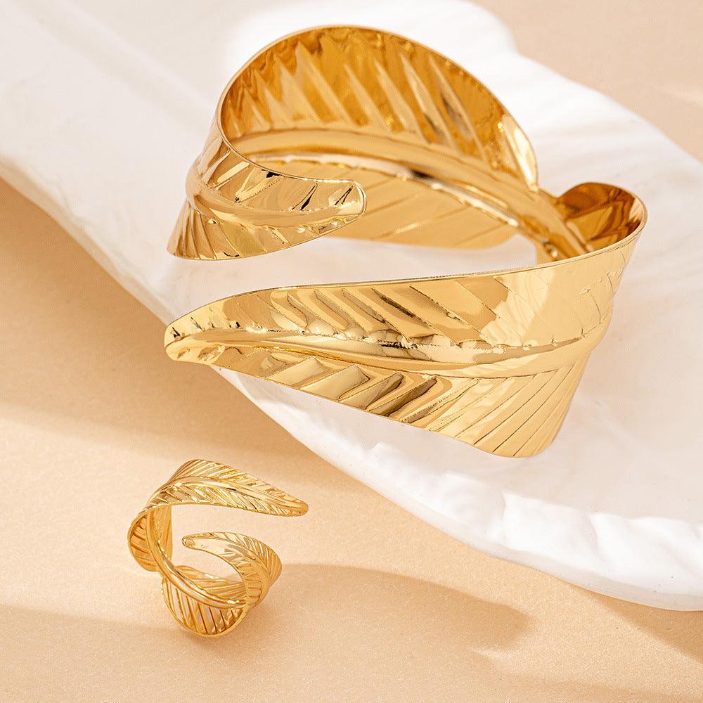 Elegant Geometry Open Bracelet | Party Wear